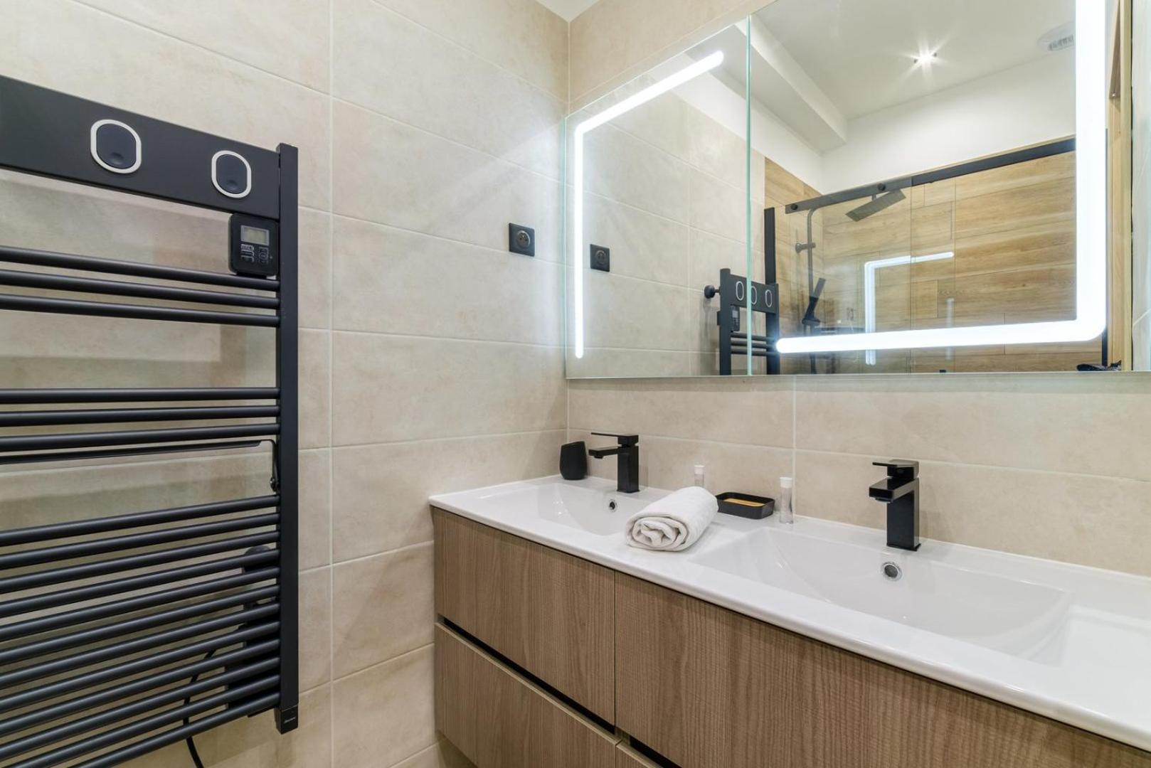 Vivez Antibes ! Logez A 6 Au Centre-Ville Екстер'єр фото